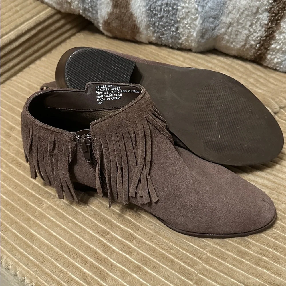Steve Madden Brown Fringe Ankle Boots 9M
